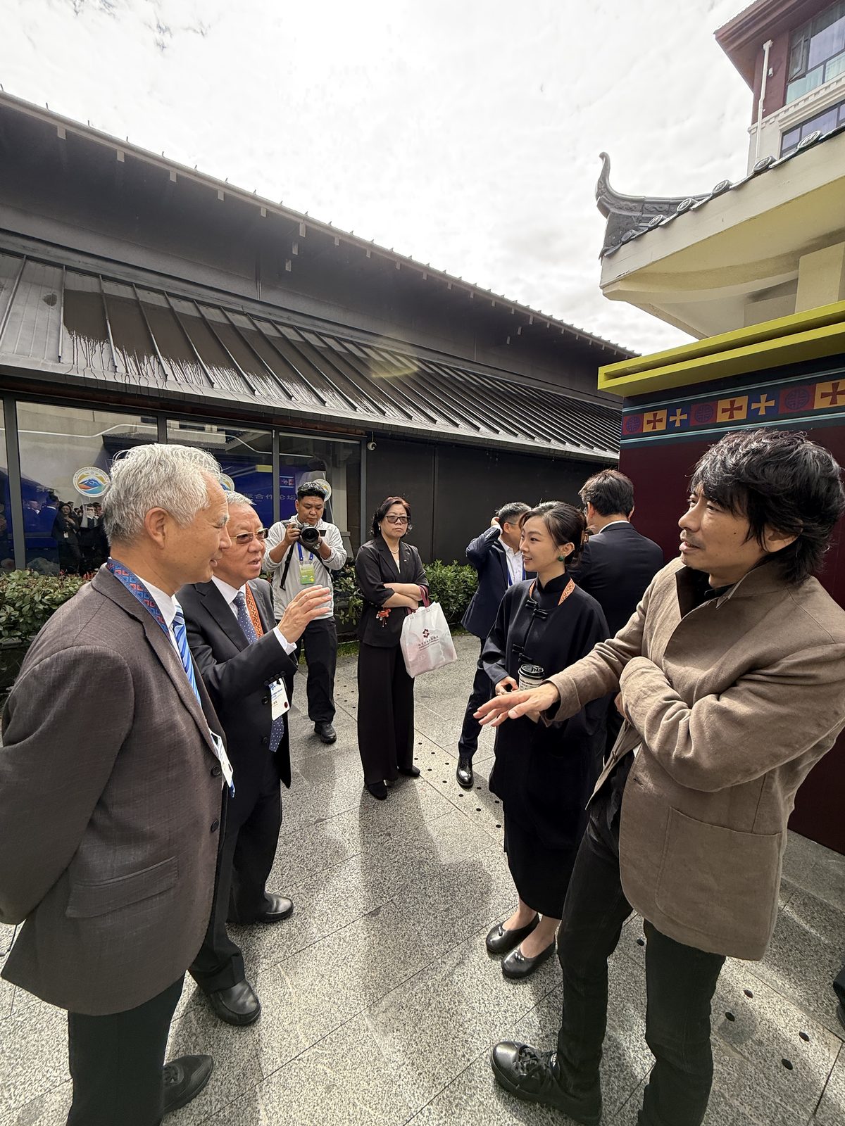 詹勝主席與李楠常務副主席與西藏自治區政府代表交流
